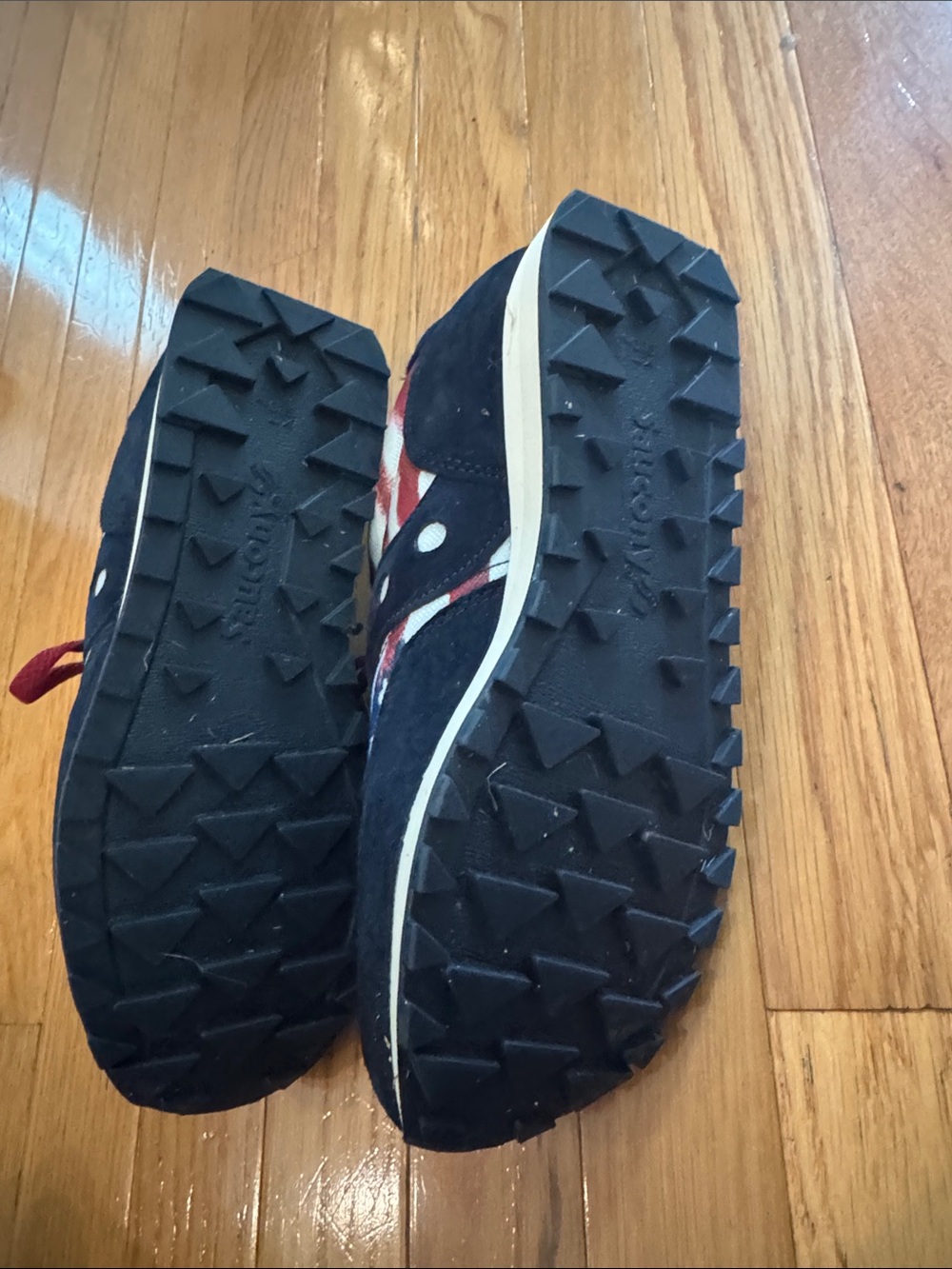 Saucony women's Navy, Red & White Flag-Pattern Sneakers - Picture 3 of 4